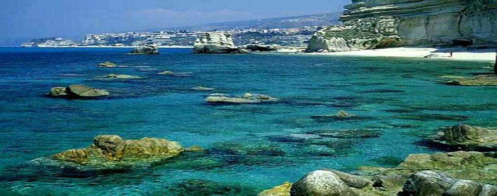 TROPEA (VV) : una spiaggia