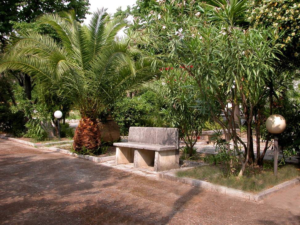 Residence Lattari: un angolo del giardino